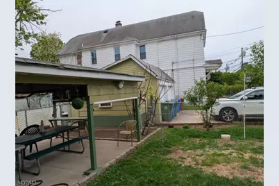 134 E Curtis St, Linden, NJ 07036 - Photo 10