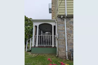 134 E Curtis St, Linden, NJ 07036 - Photo 8