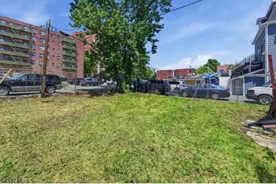 79 Cleveland St, Orange, NJ 07050 - Photo 22