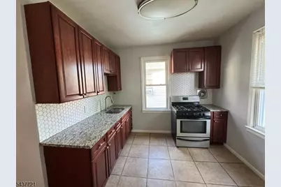 114 W 17th St #2, Linden, NJ 07036 - Photo 8
