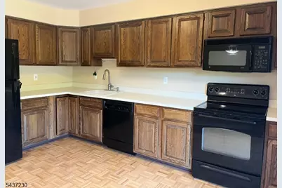 50 Carriage Ln, Sparta Township, NJ 07871 - Photo 4
