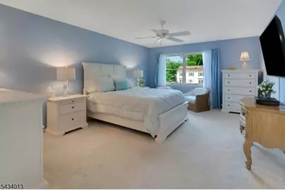 29 Sandra Ln, Randolph Township, NJ 07869 - Photo 16