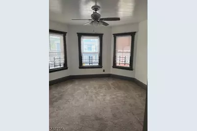 164 Springdale Ave, East Orange, NJ 07017 - Photo 6