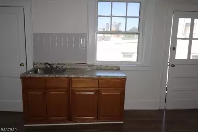 160-164 New York Ave #3, Newark, NJ 07105 - Photo 18