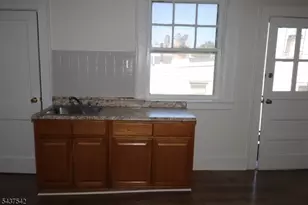160-164 New York Ave, Newark, NJ 07105 - Photo 18