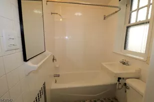 160-164 New York Ave, Newark, NJ 07105 - Photo 10