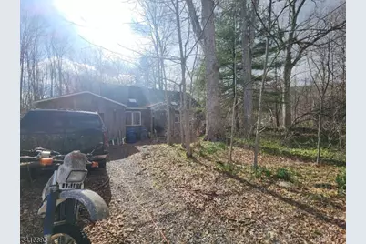 15 Marigold Rd, Vernon Twp., NJ 07418 - Photo 2