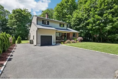 5 N Rose Ln, Mount Olive, NJ 07828 - Photo 2