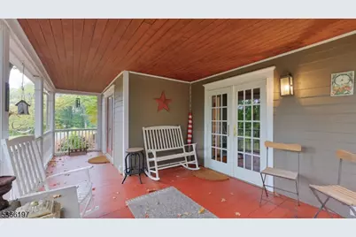 35 Woodledge Rd, Watchung, NJ 07069 - Photo 6