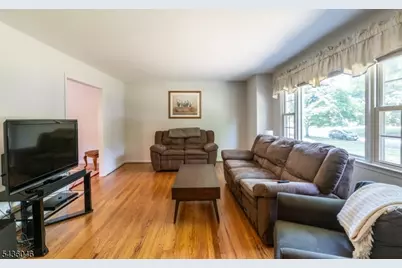 280 Farmer Rd, Bridgewater, NJ 08807 - Photo 4