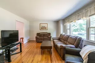 280 Farmer Rd, Bridgewater, NJ 08807 - Photo 4