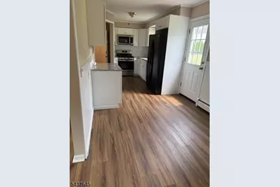 11 Garfield Ave, East Hanover Township, NJ 07936 - Photo 10