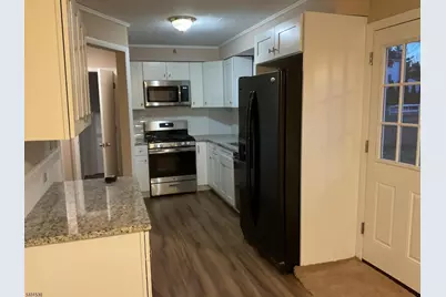 11 Garfield Ave, East Hanover Township, NJ 07936 - Photo 2