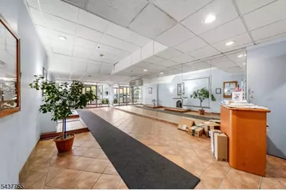 704-712 N Broad St #1D, Elizabeth, NJ 07208 - Photo 4
