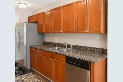 18 Mews Ln, South Orange, NJ 07079 - Photo 6