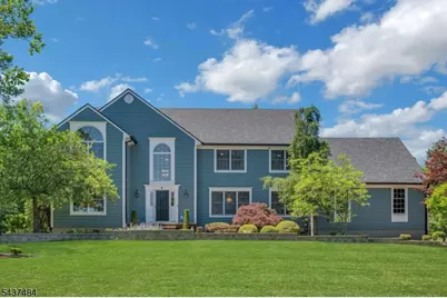 1 Curtis Trl, Bridgewater, NJ 08836 - Photo 2