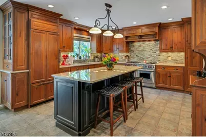 1 Curtis Trl, Bridgewater, NJ 08836 - Photo 14