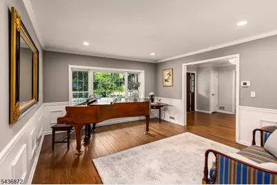 150 Noe Ave, Chatham Township, NJ 07928 - Photo 6