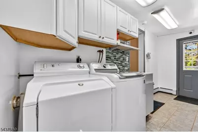 1813 Washington Valley Rd, Bridgewater, NJ 08836 - Photo 28