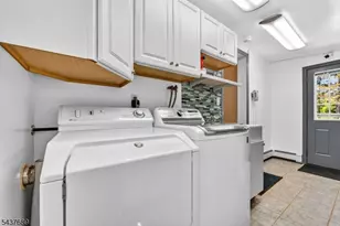 1813 Washington Valley Rd, Bridgewater, NJ 08836 - Photo 28