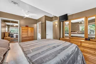 1813 Washington Valley Rd, Bridgewater, NJ 08836 - Photo 20