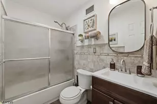 81 Hudson Ave, Ridgefield, NJ 07660 - Photo 10