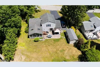 46 Sussex Dr, West Milford, NJ 07480 - Photo 4