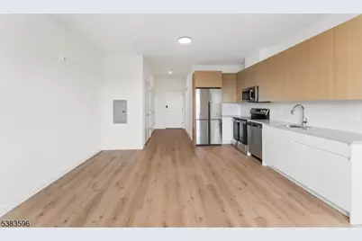 431 Dr Mlk Jr Blvd #515, East Orange, NJ 07018 - Photo 6