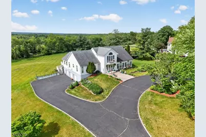 103 Oak Crest Dr, Branchburg Township, NJ 08853 - Photo 1