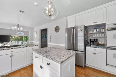 103 Oak Crest Dr, Branchburg Township, NJ 08853 - Photo 18