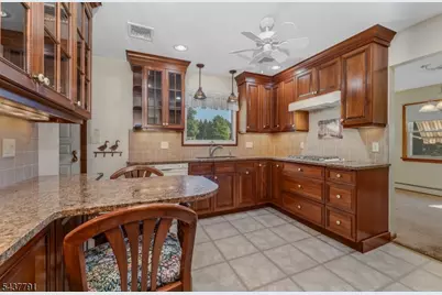 24 Hardscrabble Hill Rd, Raritan Township, NJ 08822 - Photo 12