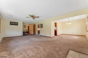 24 Hardscrabble Hill Rd, Raritan Township, NJ 08822 - Photo 4