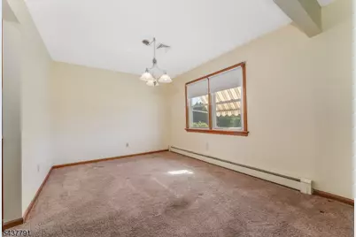 24 Hardscrabble Hill Rd, Raritan Township, NJ 08822 - Photo 10