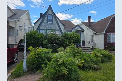 2218 Berwyn St, Union Township, NJ 07083 - Photo 2