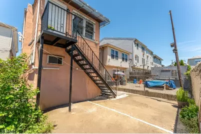 416 S 5th St, Elizabeth, NJ 07206 - Photo 24
