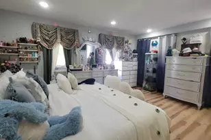 38 Taylor St, Newark, NJ 07104 - Photo 8
