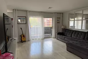 67 71st St, Guttenberg, NJ 07093 - Photo 2