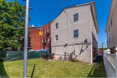 43 Passaic St, Passaic, NJ 07055 - Photo 18