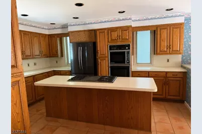 38 Alexander Ave, Nutley, NJ 07110 - Photo 4