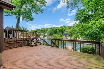 209 Squaw Trl, Hopatcong, NJ 07821 - Photo 30