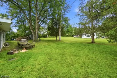 1 Round Top Dr, Clinton Township, NJ 08801 - Photo 18