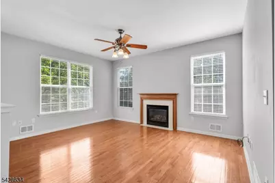 31 Winding Hill Dr, Mount Olive, NJ 07840 - Photo 4