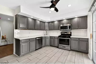 5 Krueger Ct, Newark, NJ 07103 - Photo 6