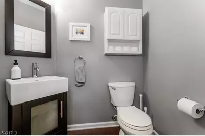 25 Village Square Dr, Union Township, NJ 08802 - Photo 16