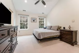 25 Village Square Dr, Union Township, NJ 08802 - Photo 18