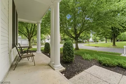 25 Village Square Dr, Union Township, NJ 08802 - Photo 2