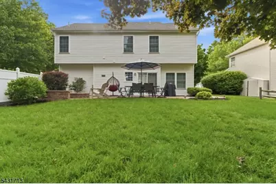 25 Village Square Dr, Union Township, NJ 08802 - Photo 28