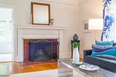 33 Prescott Ave, Montclair, NJ 07042 - Photo 4