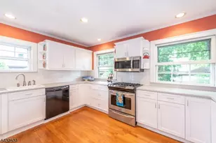 33 Prescott Ave, Montclair, NJ 07042 - Photo 12