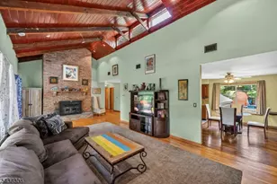 42 Goldfinch Ln, West Milford Twp., NJ 07421 - Photo 26